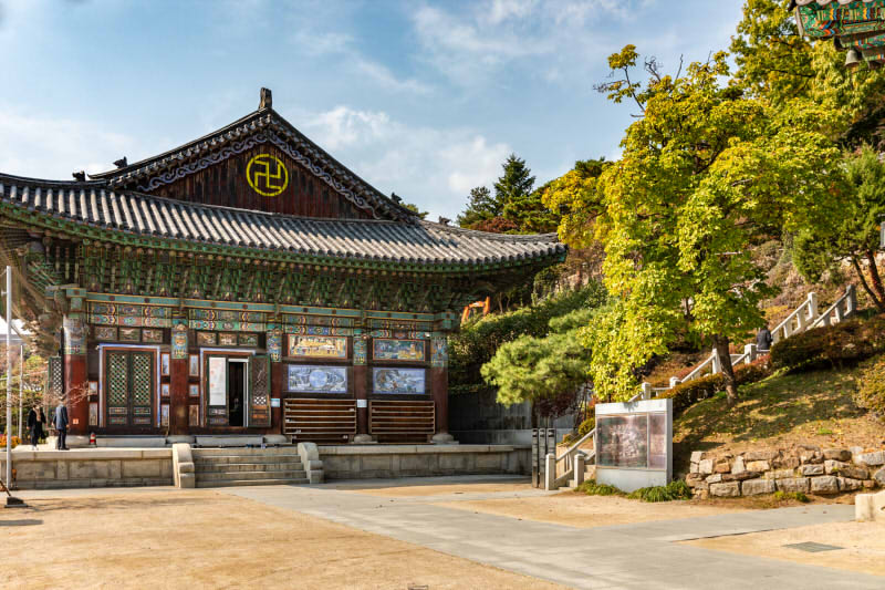 '부처님오신날' 황금연휴...가볼만한 서울 사찰 5곳
